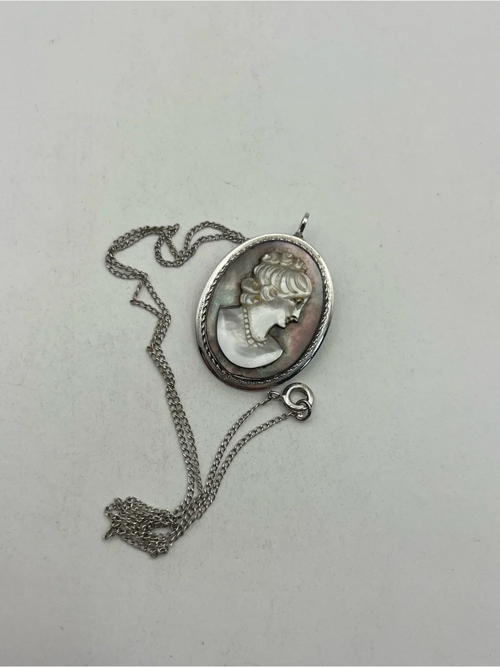 Van Dell mother f pearl carved Cameo lady silhouette brooch pin pendant necklace